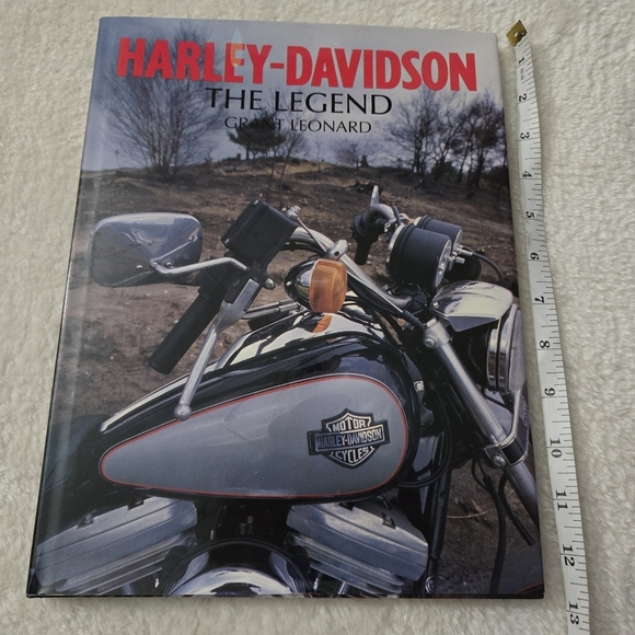 Harley-Davidson The Legend By Grant Leonard Coffee Table Book - Picture 3 of 16